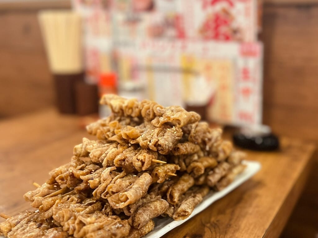 新時代 揚げ皮串ピラミッド